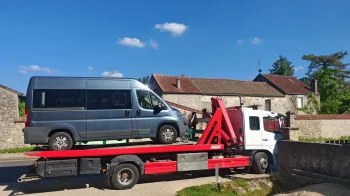 Besoin d'un épaviste pour enlever votre épave vers un centre VHU agrée ?